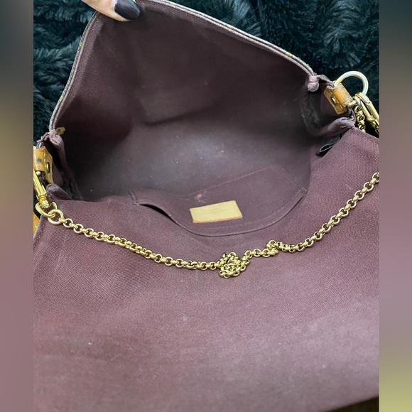 Louis Vuitton Favorite MM - Picture 7 of 7